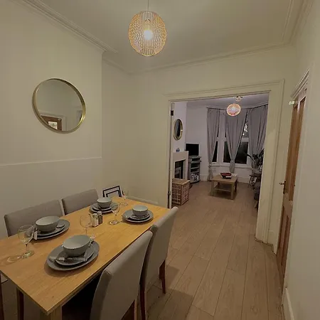 Spacious 3 Bedroom House Near Central London, O2, Excel, Stratford, Tube Station & Parking Available Exterior photo